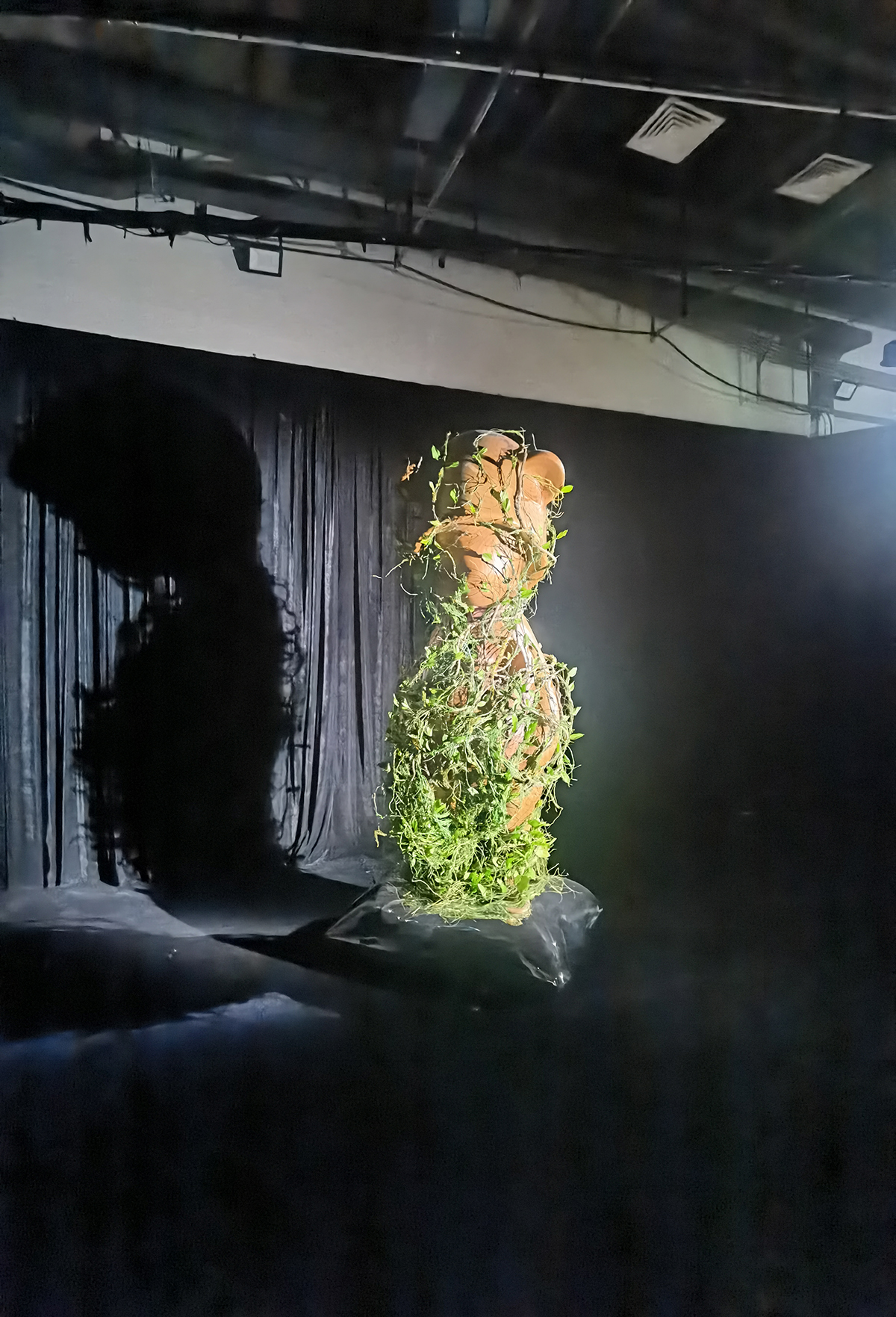 images/art/2022-08-28 OutSad-悲伤之外/13.jpg